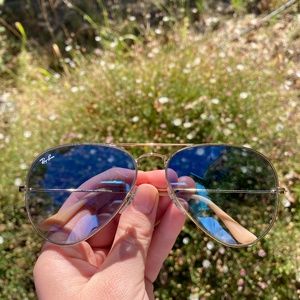 Ray-Ban Aviator Sunglasses Gold/Blue Gradient